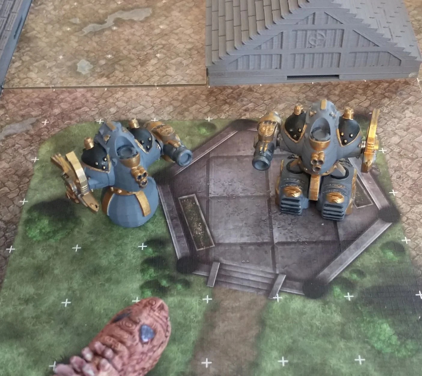 Supportless Roller Bot