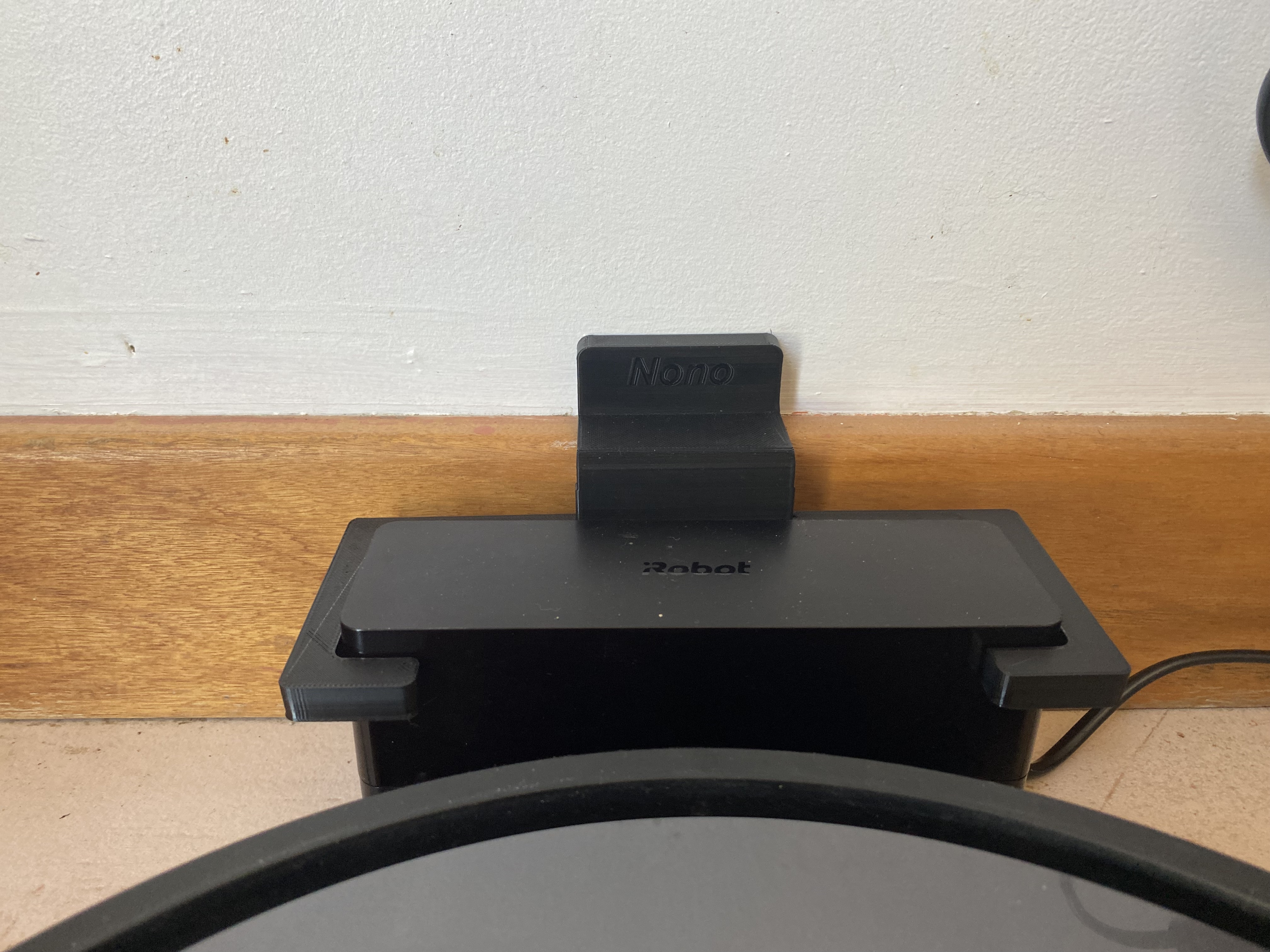 ROOMBA COMBO BASE WALL MOUNT