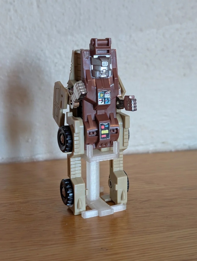 Transformers G1 Brawn and Outback Support Stand