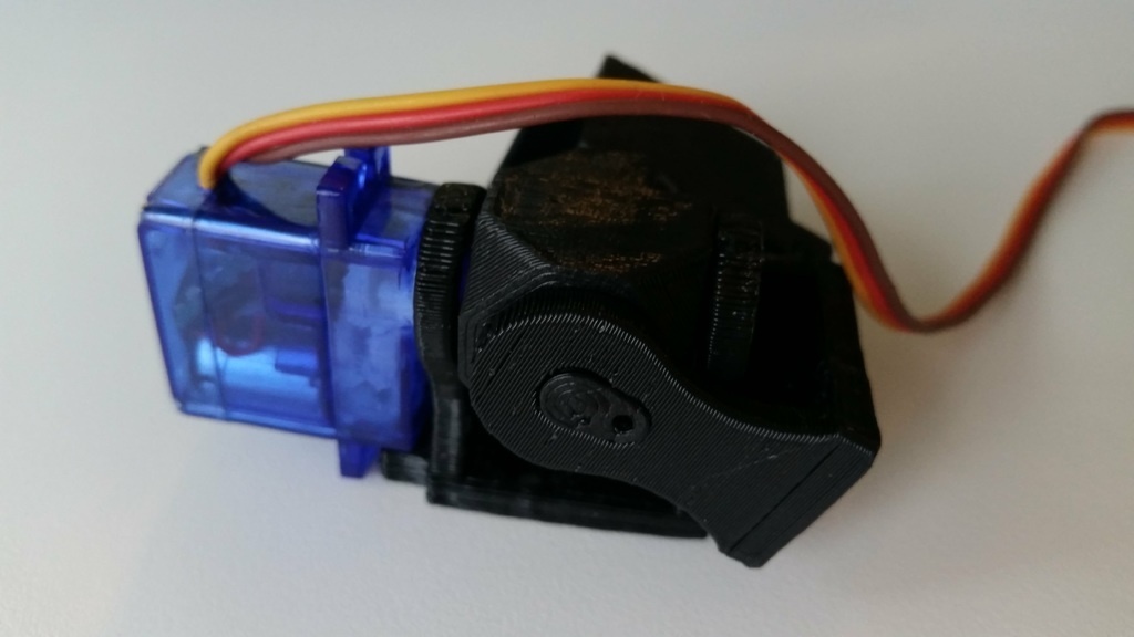 9G SERVO BASED UNIVERSAL JOINT