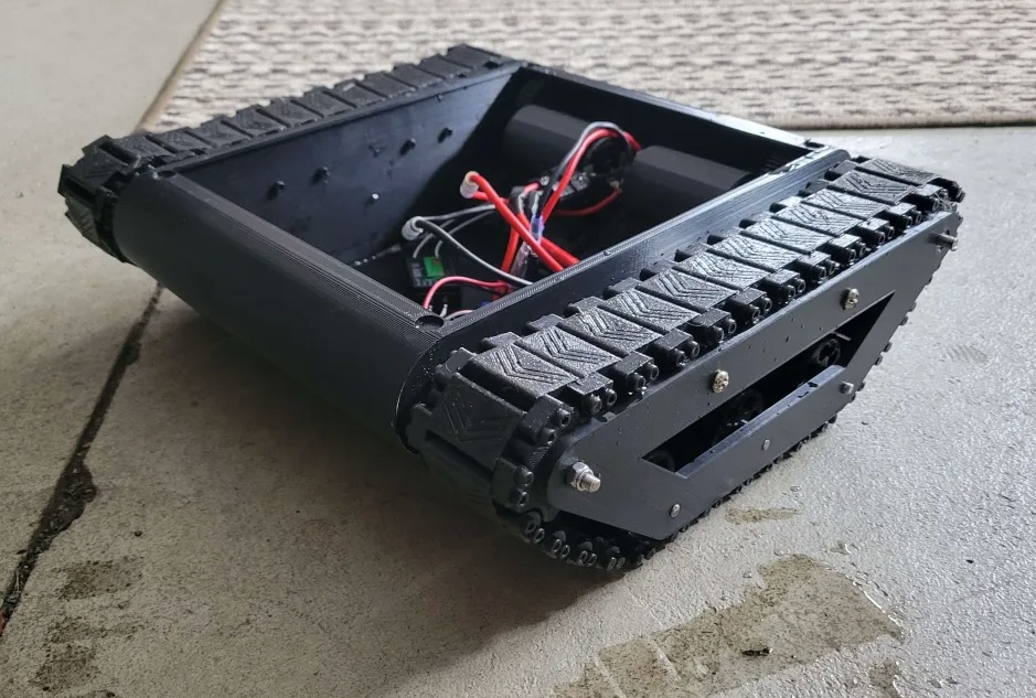 1/18th Scale Working RC Tank
