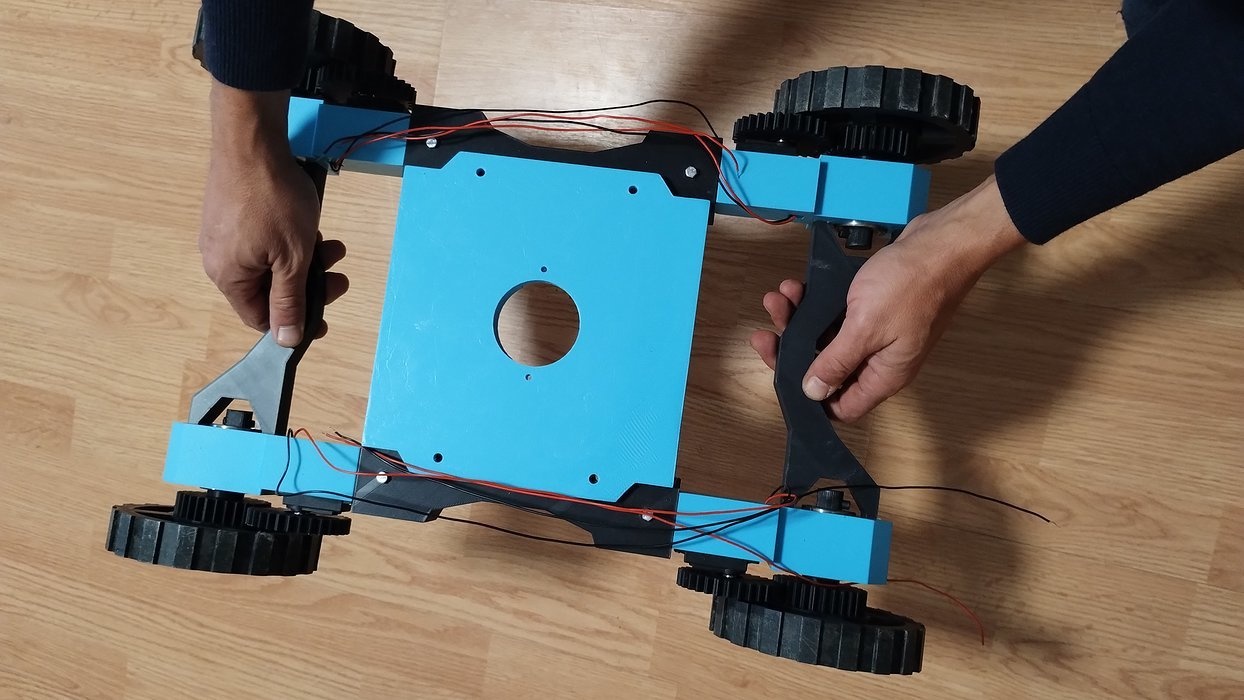 Lawnmower robot