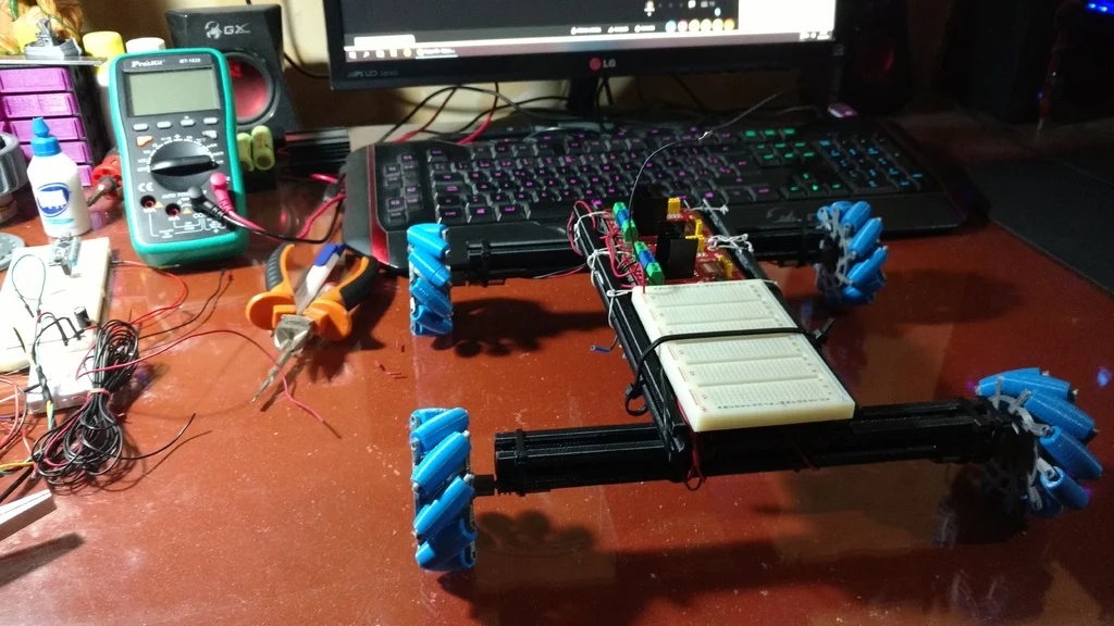 Rueda "mecanum" para auto robot