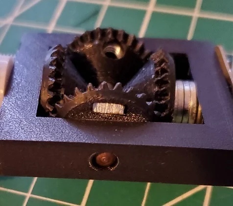 Updated Reverse Boss Bevel Gears and Differential Meccano compatable
