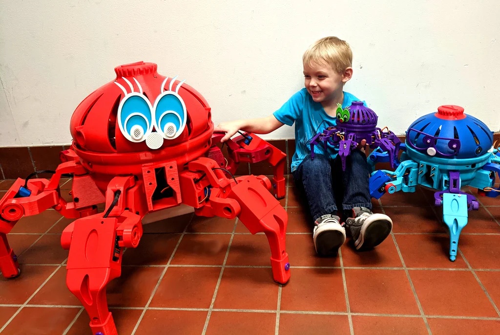 Gidget the Gigapod (Giant Walking Robot)