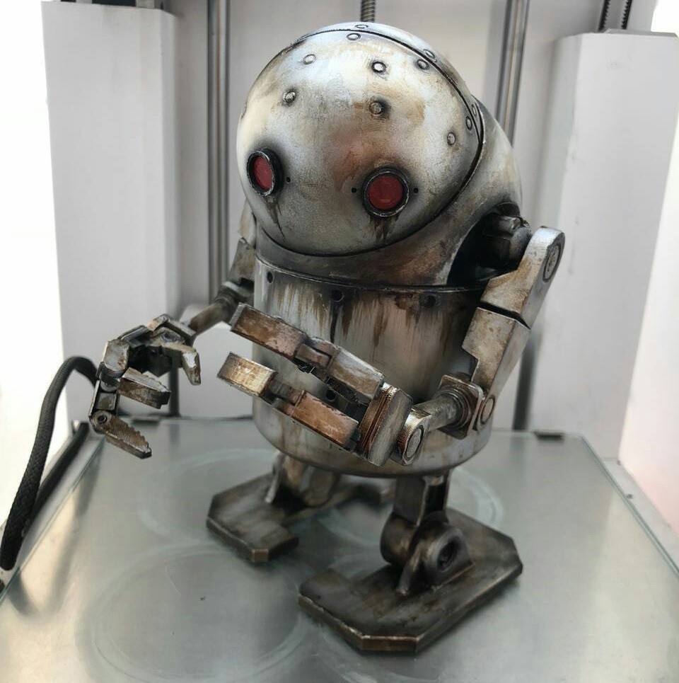 NIER AUTOMATA - SMALL STUBBY ROBOT TOY