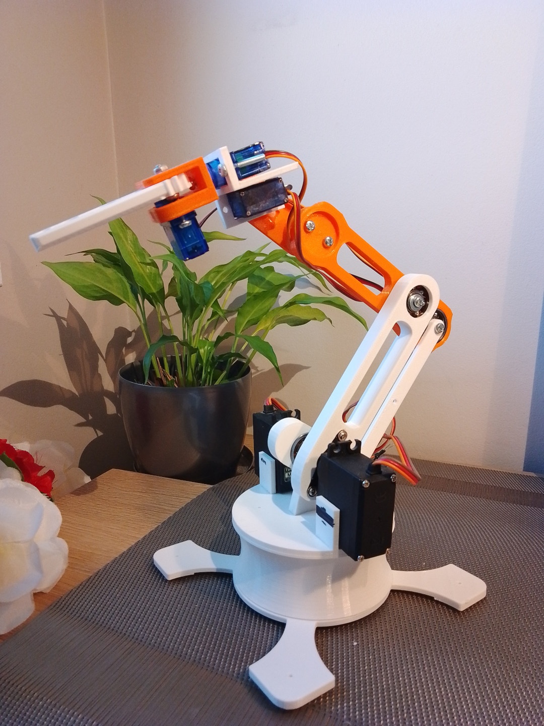 ROBOT ARM SERVO DIY
