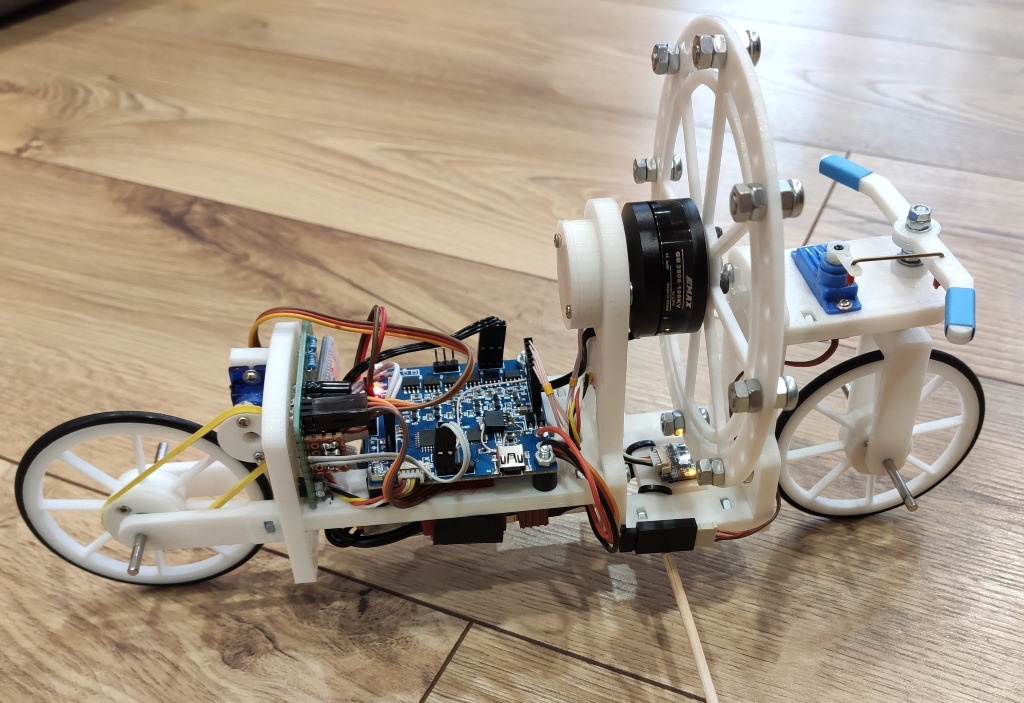 SELF BALANCING BIKE