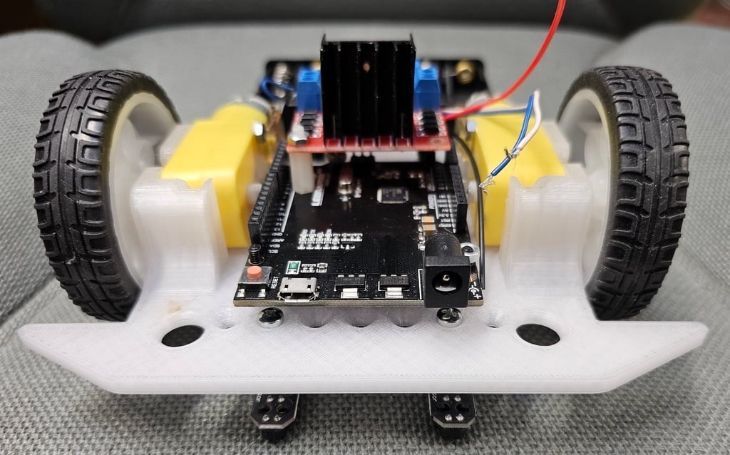 Arduino Line Follower robot - chassis