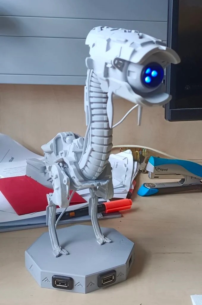Electronic motion-detecting Watcher