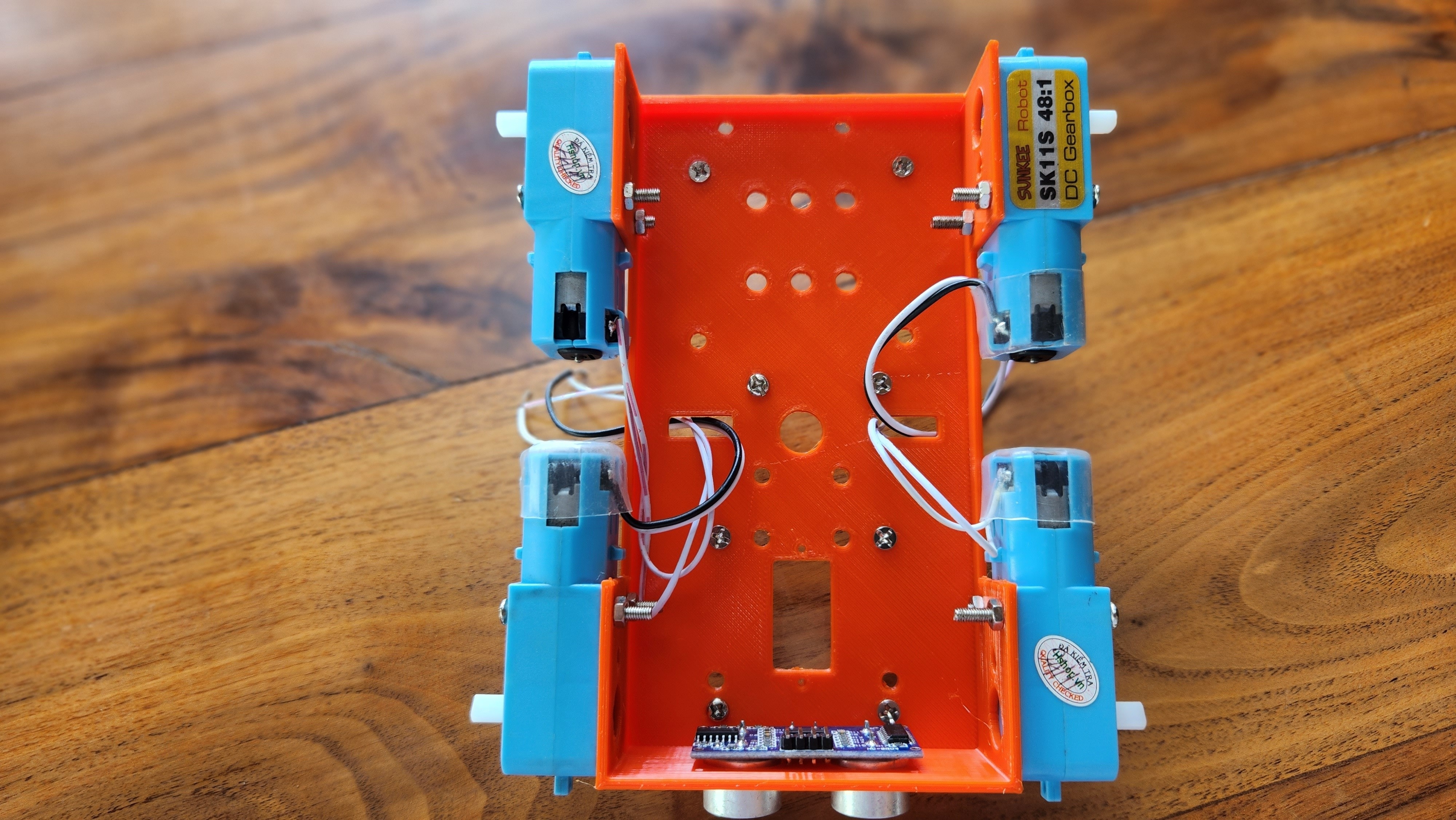 4WD CHASSIC CAR ARDUINO ROBOT