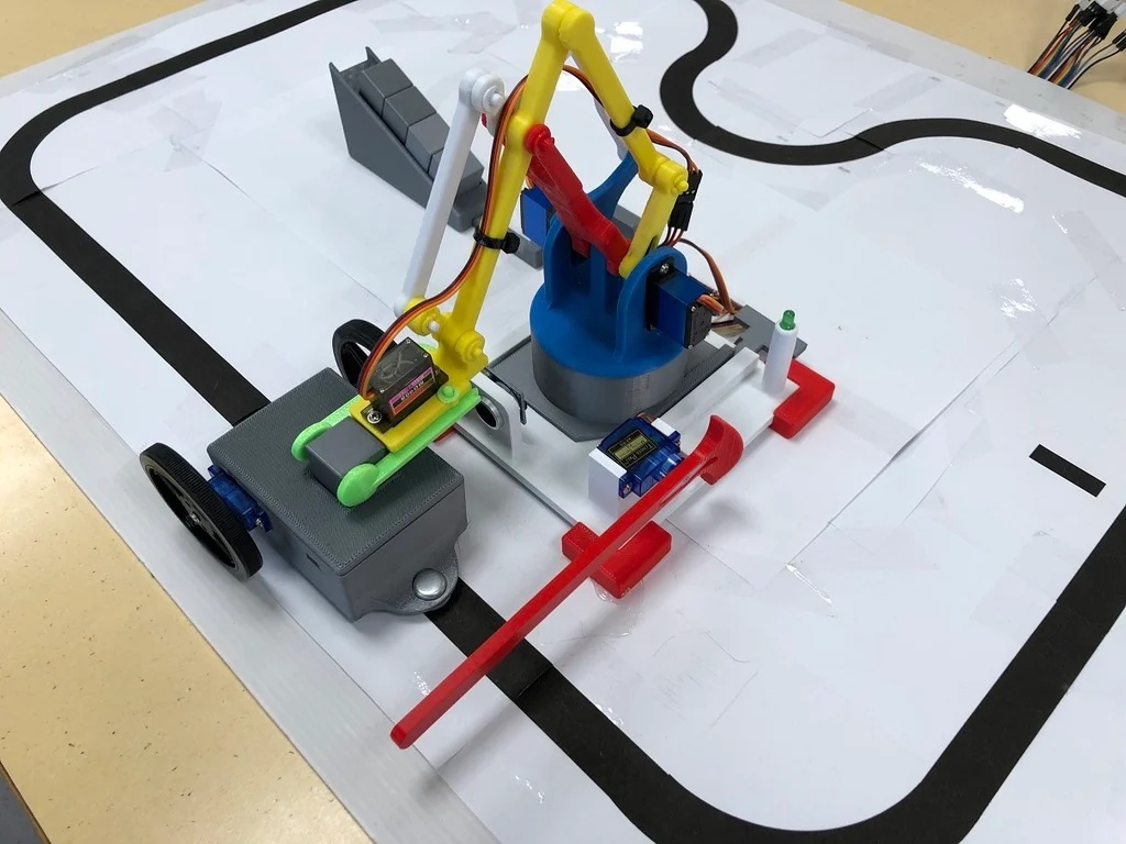 Technologie College :  Bras robot ( projet convoyeur )