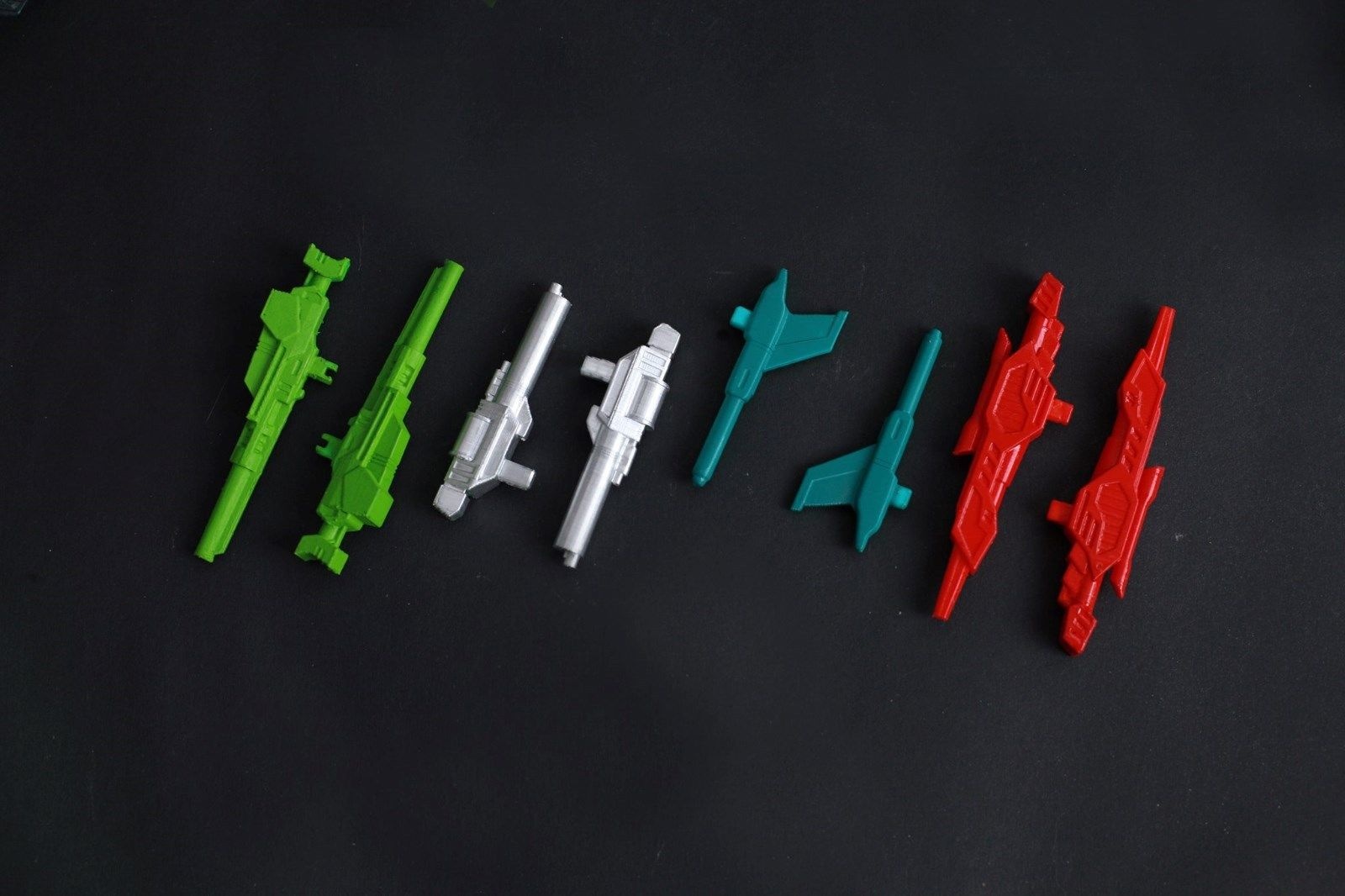 CLASSIC/UNIVERSE AUTOBOT HEADMASTER WEAPONS
