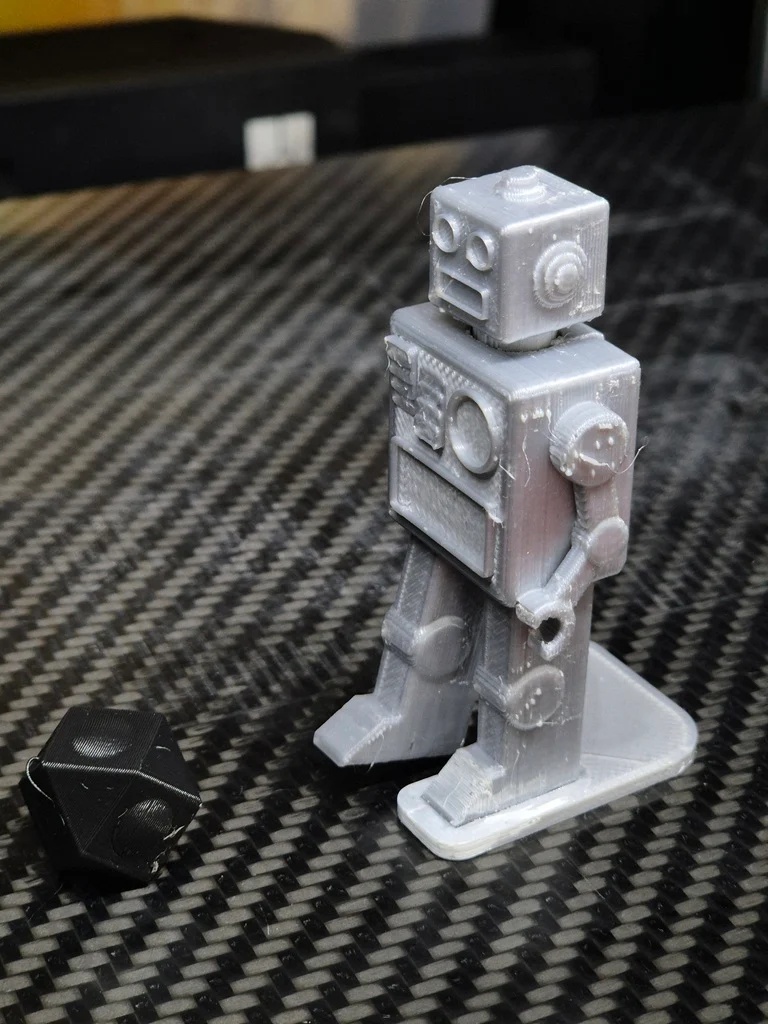 Tipp-Kick Robot