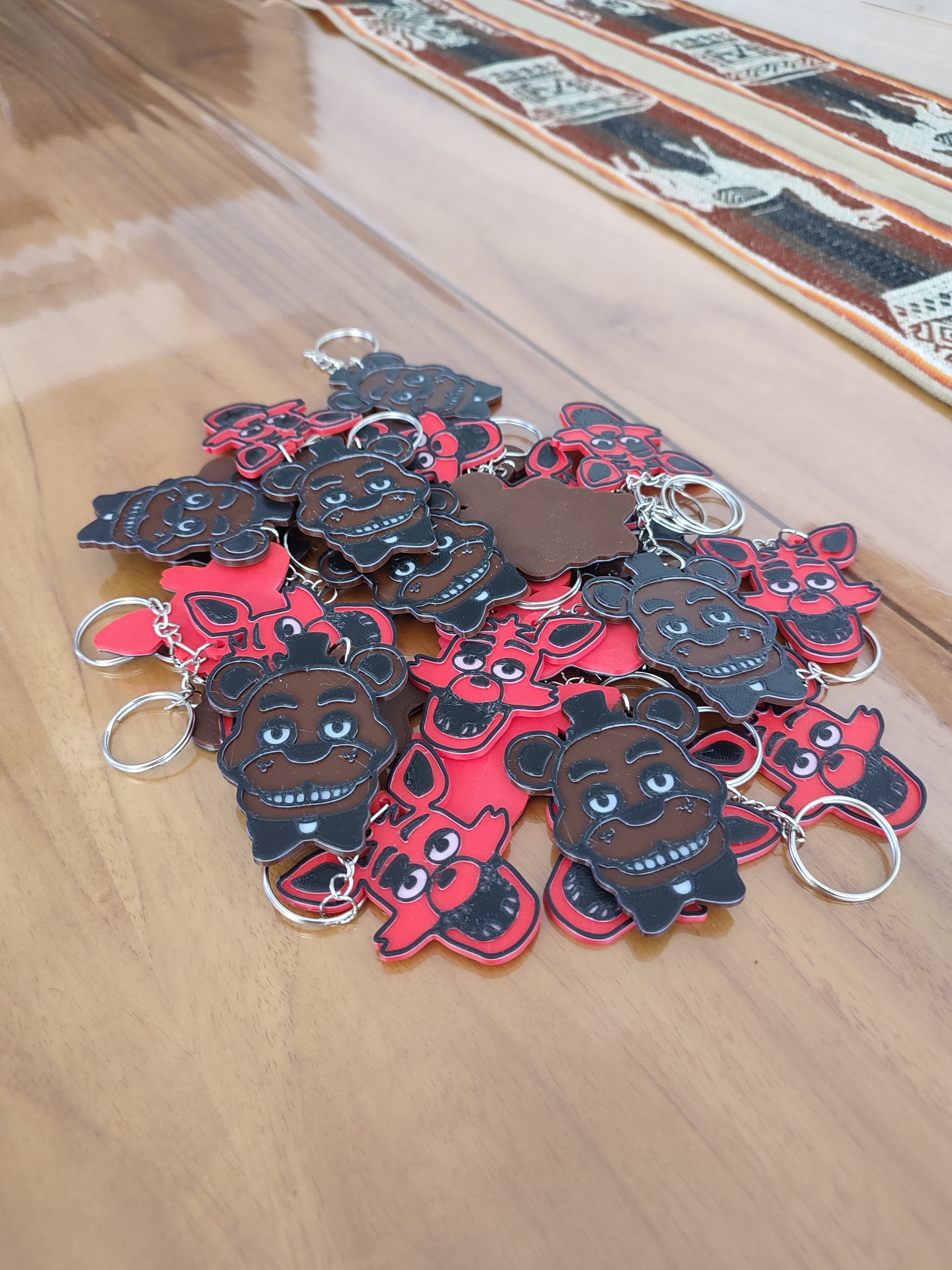 LLAVEROS DE FNAF (FIVE NIGHTS AT FREDDY'S)