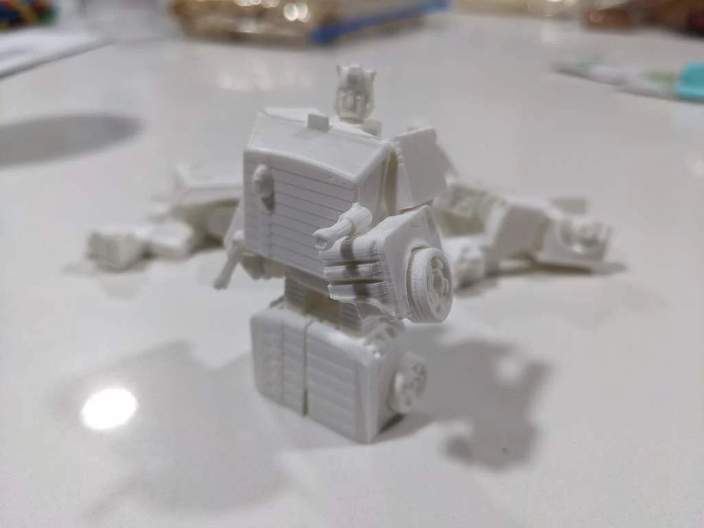 Bumblebee (transformable, single print, no support material)