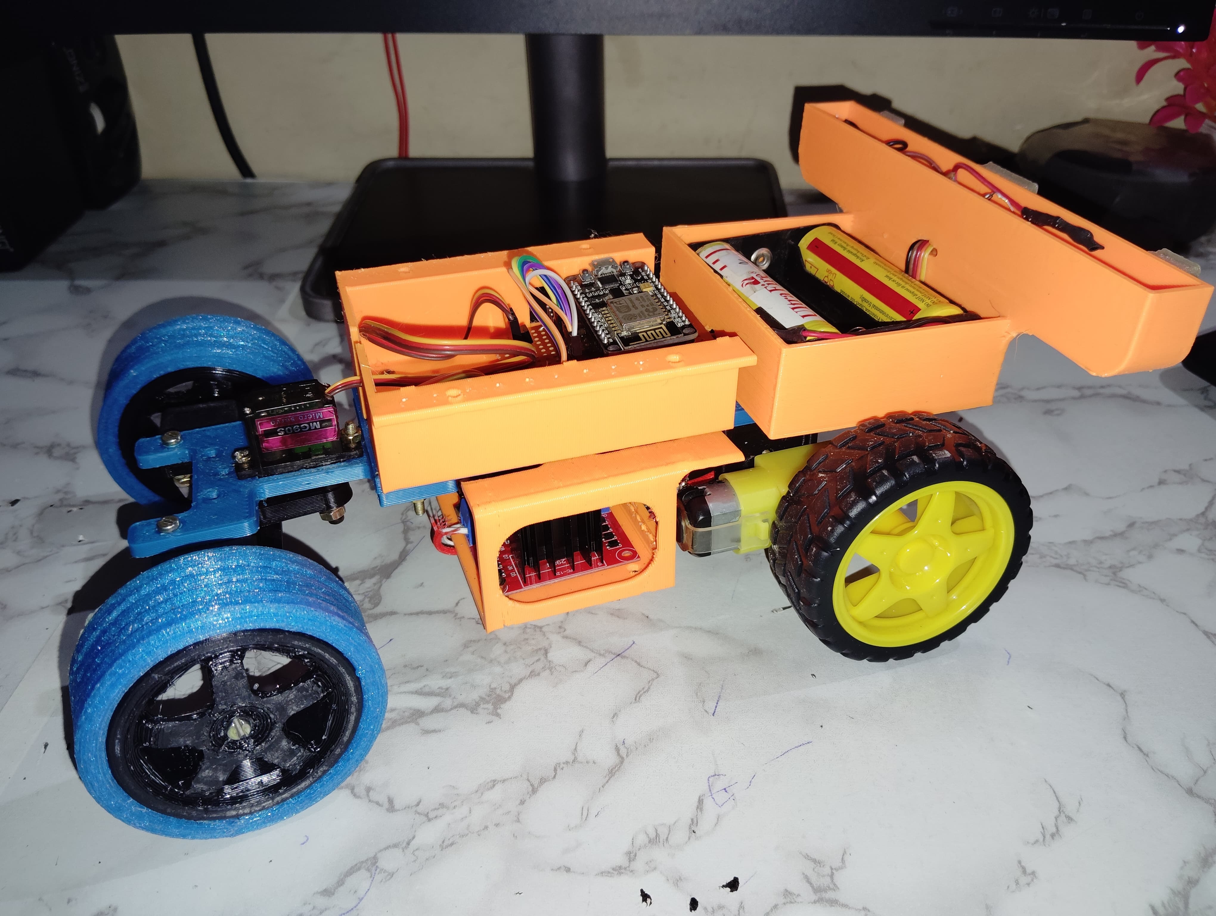 WIFI CONTROLLED RC CAR USING NODEMCU