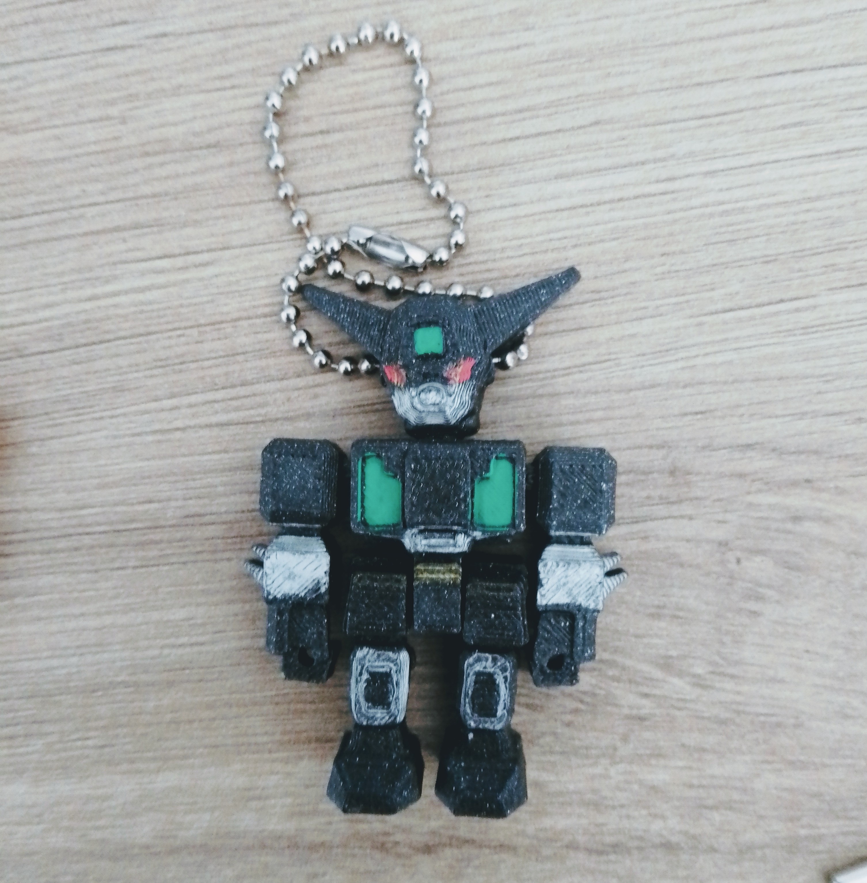 GETTER ROBOT ARTICULATED KEYCHAIN - BLACK OR RED VERSION ( BASE COLOR)