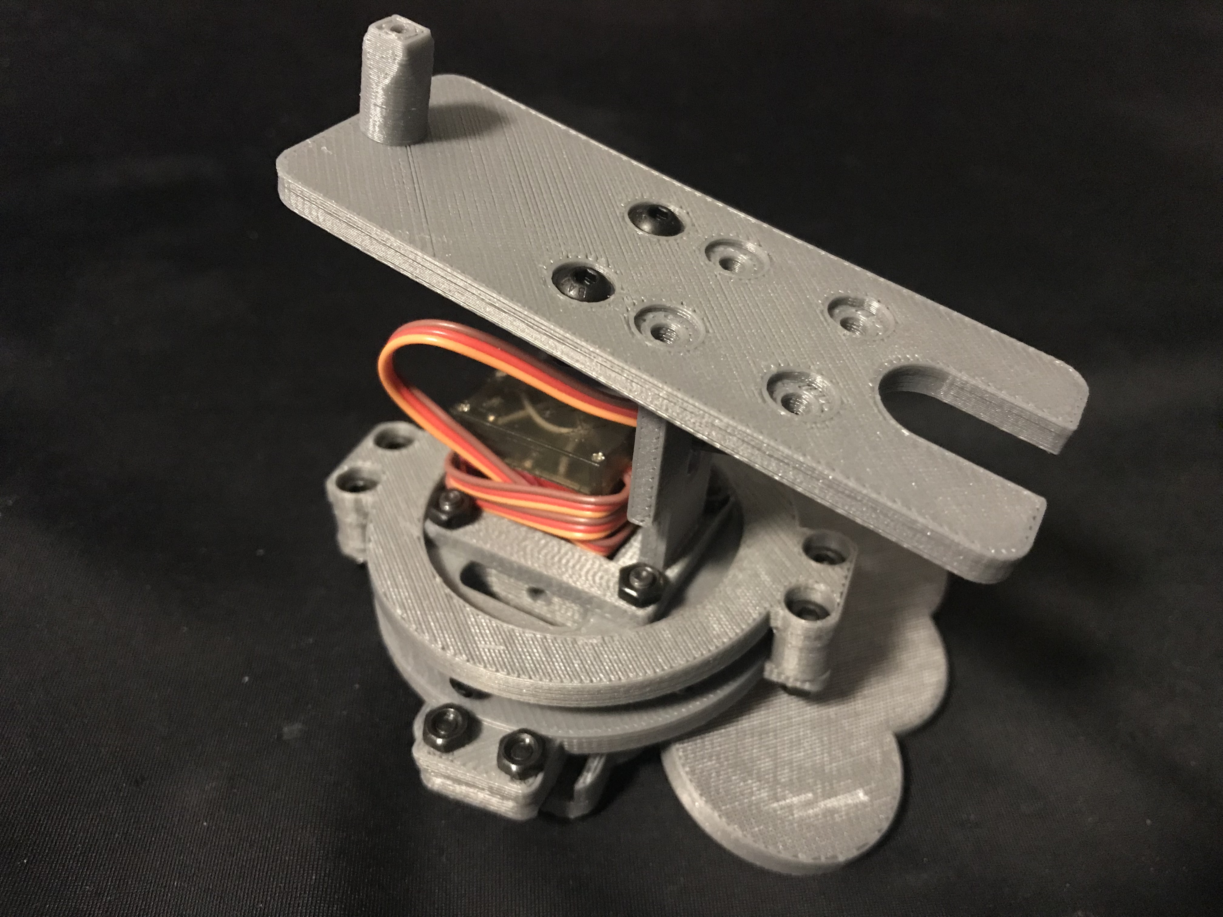 ROBOT TURNTABLE