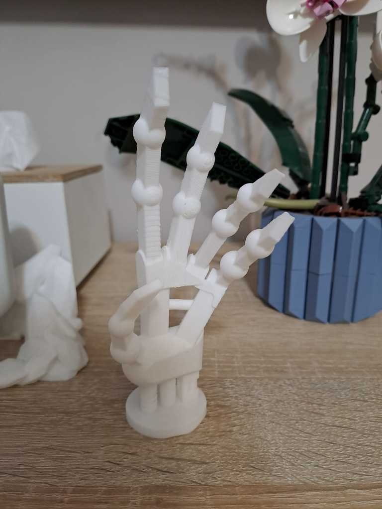 Robotic hand - sculpture