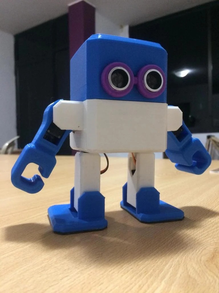 Modificación de Cabeza y Brazos para Otto