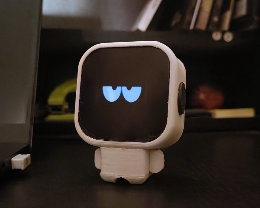 A smart robot that uses emotions to indicate room health