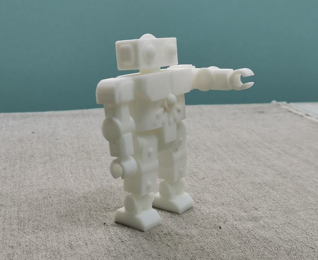 Robot (thinkercad)