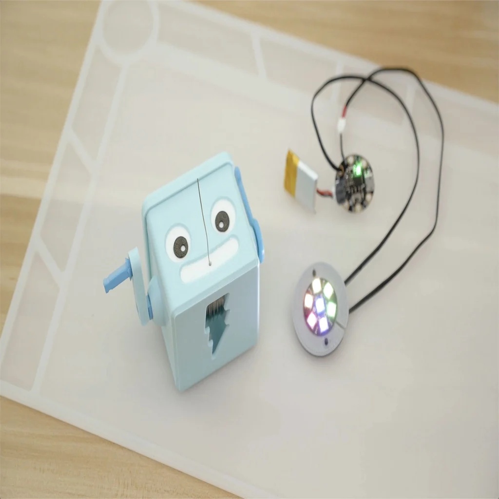 Hand Crank Solder Dispenser