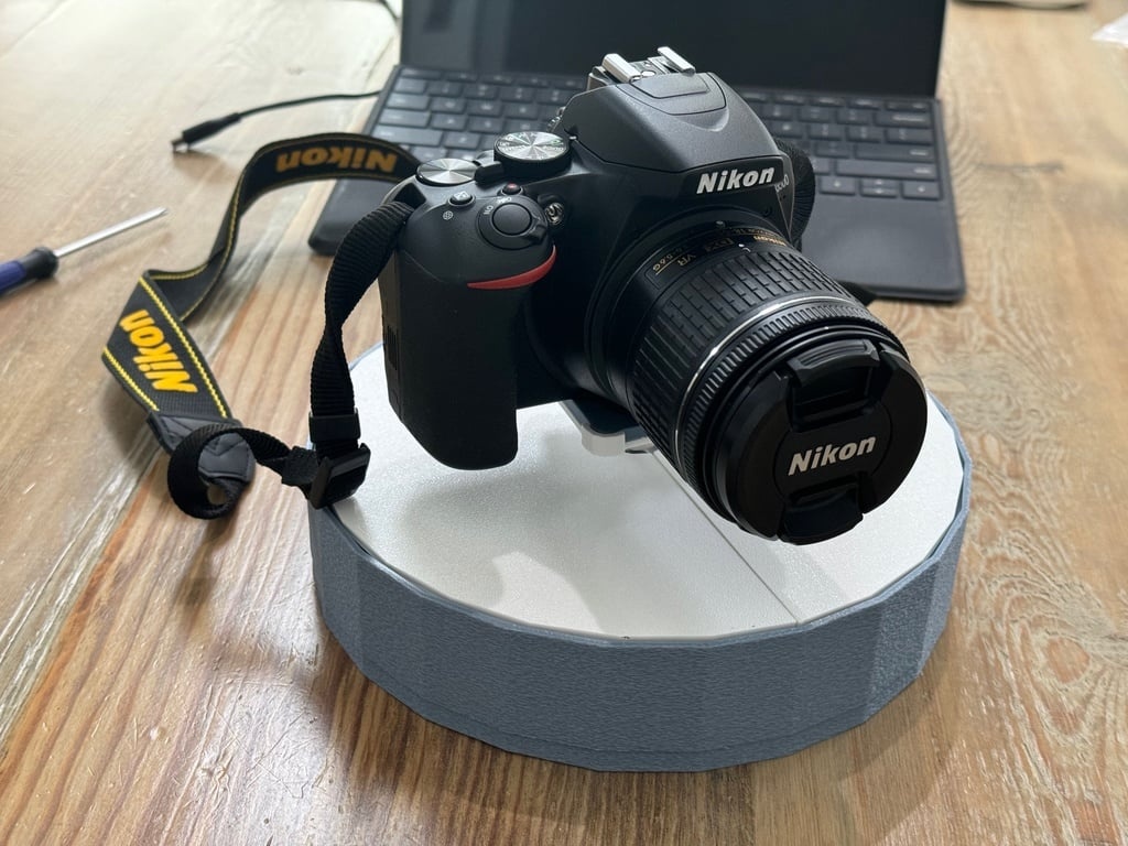 Autonomous GPS Camera