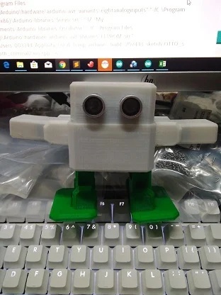 otto with arms