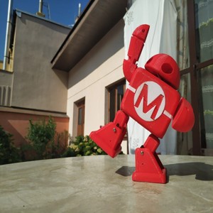 Makey dancing robot of the Maker Faire
