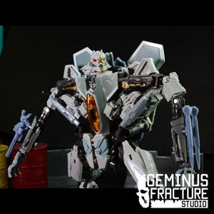 MINIGUN AND MISSILES FOR STARSCREAM TRANSFORMERS STUDIO SERIES