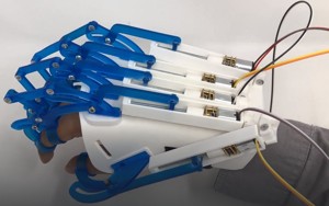 ELECTRONIC RIGHT HAND EXOSKELETON FOR MEDICAL REHABILITATION - ELECTRONIC RIGHT HAND EXOSKELETON FOR MEDICAL REHABILITATION