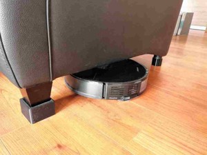 Couch pedestal for Robot Vacuum Cleaner