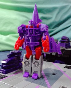 TRANSFORMING ROBOT FIGURE RIMJET (BASED ON THE TRANSFORMERS ARMADA CHARACTER RAMJET)