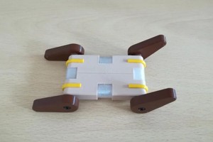 1:10 model - Articulated tracks robot