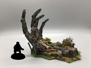 GIANT ROBOT LEFT HAND