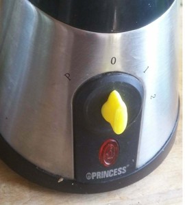 REPLACEMENT KNOB / BUTTON FOR PRINCESS BRANDED FOOD PROCESSOR / BLENDER