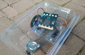 Servomotor support