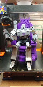 MP-36 Robot Tyrant's Throne (2 parts)