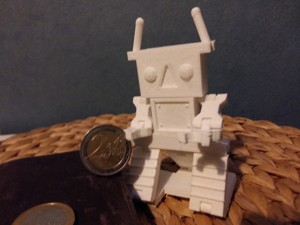 CREDITCARD SIZED ROBOT