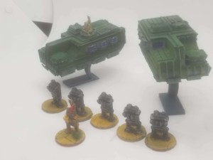 FHW: HOVER ARMORED PERSONAL CARRIER SET WITH ARTILLERY SARGENT