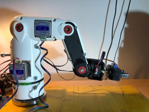 3D Printed 5 Axis Robot Arm
