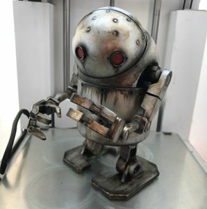 NIER AUTOMATA - SMALL STUBBY ROBOT TOY