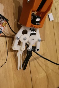 Pincer/Gripper for TinkerKit Braccio Robot Arm