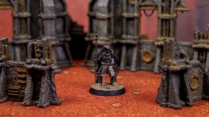 SPK - LUCIA & BODYGUARD (28MM MINIATURE)