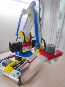 Community Robot Arm