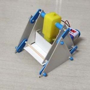 TRIANGLE ROBOT USING GEARED MOTOR