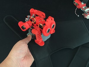 ROBOT TURNTABLE SHOULDER FIXER