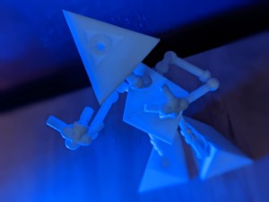 TRIANGULAR ROBOT 377